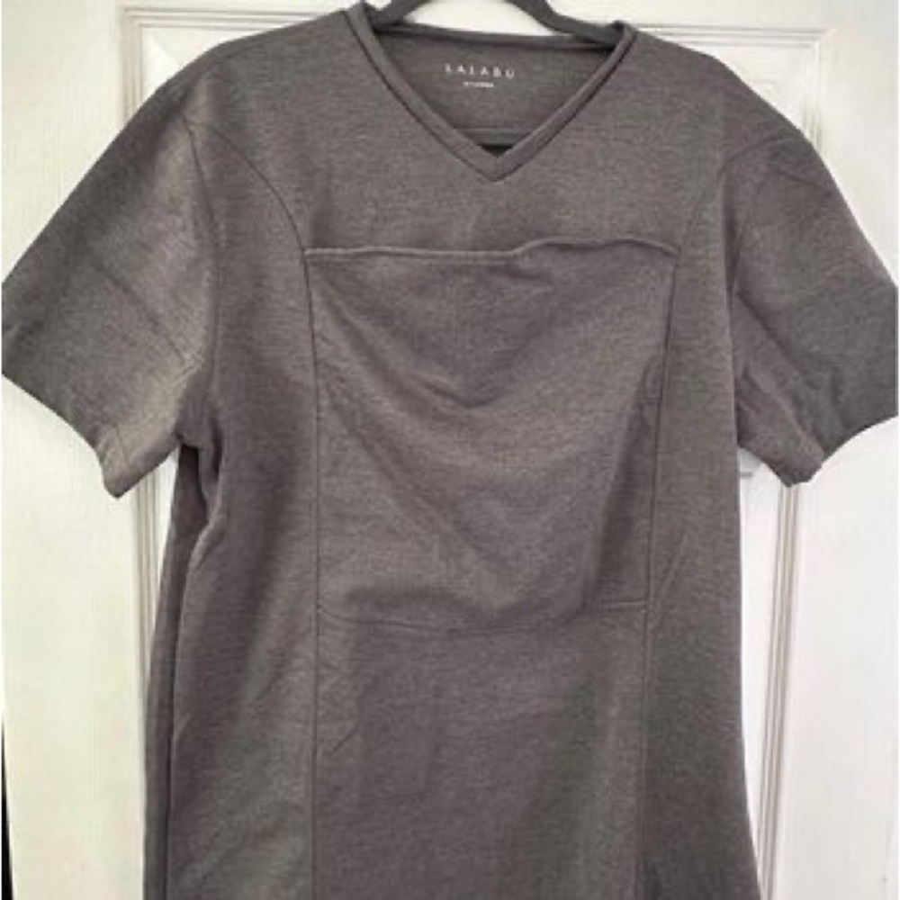 Lalabu men’s babywearing shirt